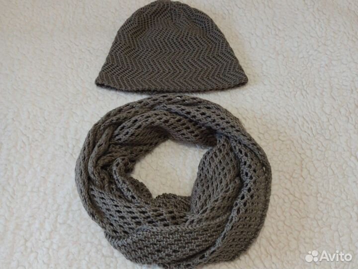 Комплект шапка и шарф весна