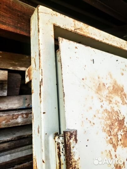 Металлическая дверь бу