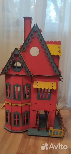 Домик кукольный