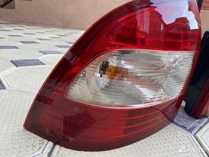 Задние стопы на priora