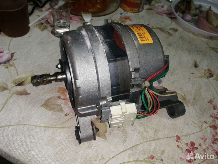 Двигататель стиральной машины
