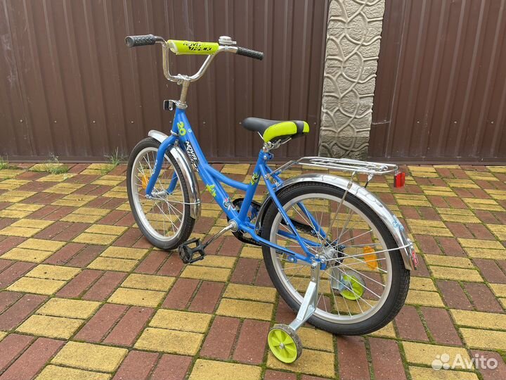 Детский велосипед Novatrack 20