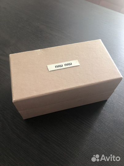 Очки солнцезащитные