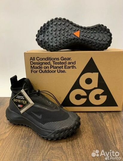 Nike acg mountain fly gore tex