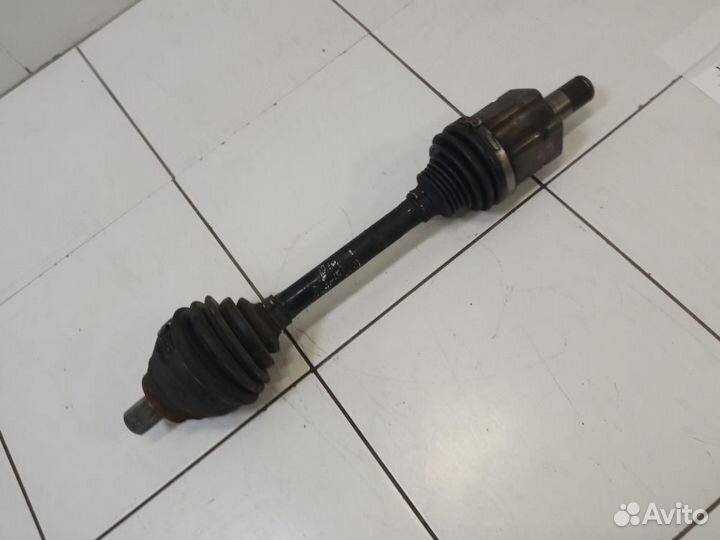 Привод передний левый Audi Q3 8UB