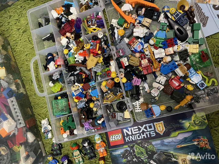 Огромная куча lego