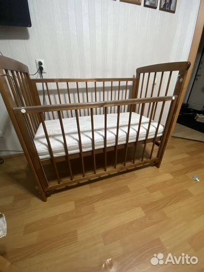 Детская кроватка с матрасом бу