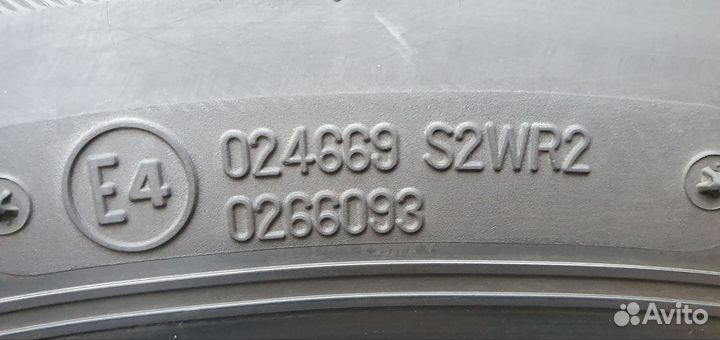 Bridgestone Blizzak DM-V2 235/55 R19 105Z