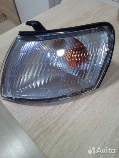 Фара левая для автомобиля Тойота-Карина