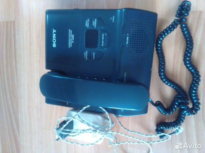 Продаю телефон Sony-aт-А200