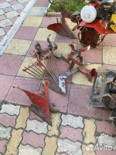 Мотоблок салют 6'5 лс и все оборудование