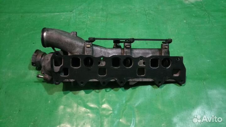 Впускной коллектор левый Mercedes W219 642 мотор