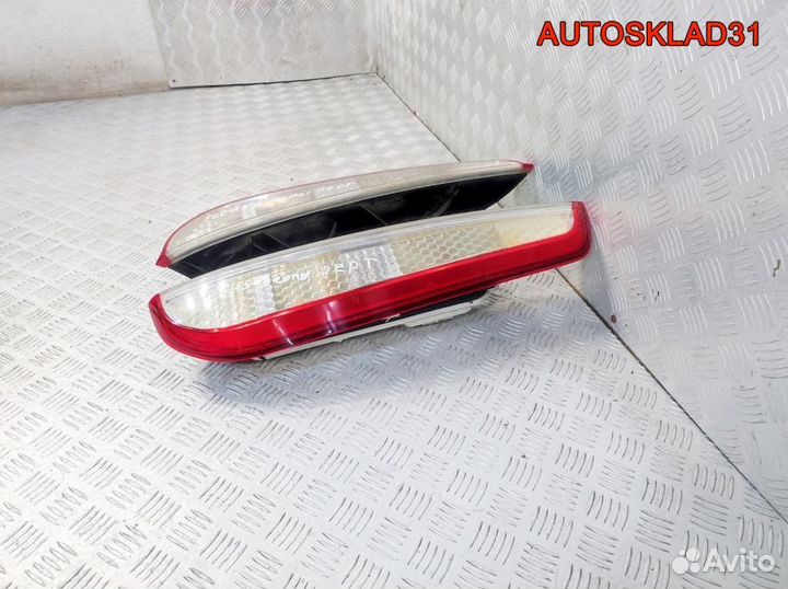 Фонарь задний левый Ford Focus 2 1520773 Универсал