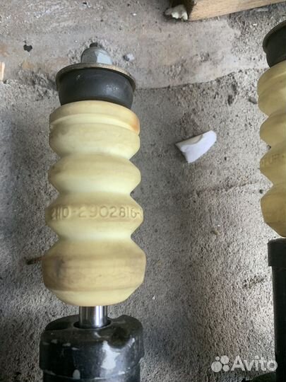 Задние стойки ваз 2110