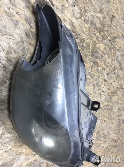 Корпус левой фары на bmw х5 е70