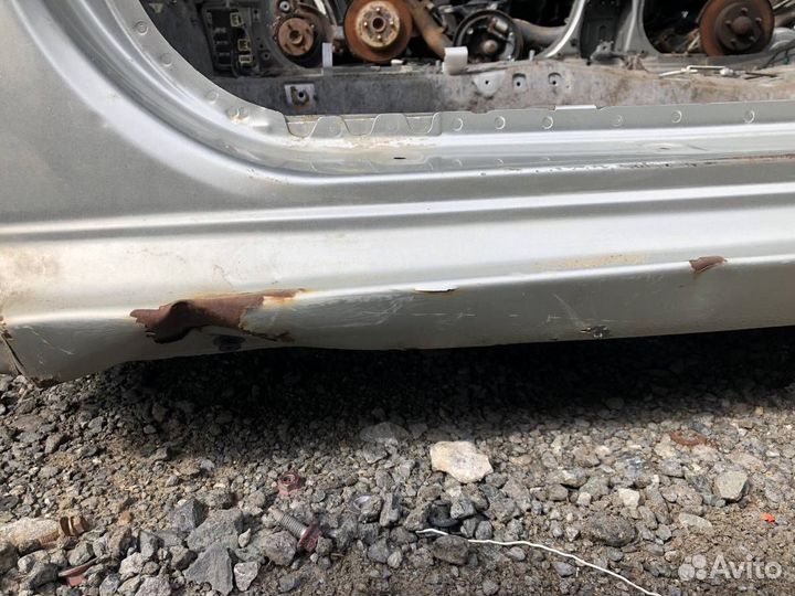 Б/У Порог со стойкой левый 6131233031 toyota