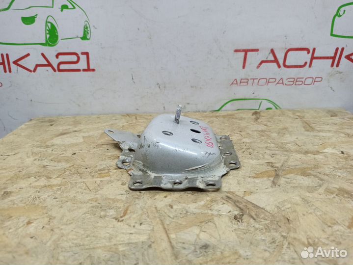 Крепление задней панели Toyota RAV4 XA50 (2018+)