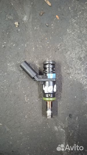 Форсунка топливная Ауди Audi A8 3,0 CRE