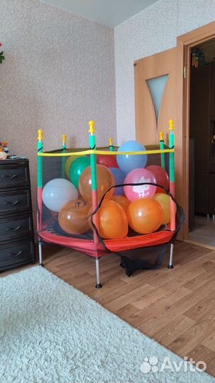 Детский батут с сеткой