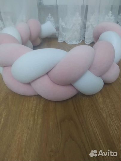 Бортик в кроватку косичка