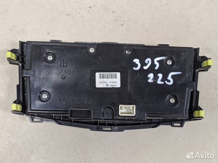 Блок управления климатической установкой Toyota Co