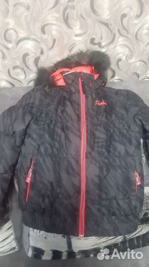 Куртка тёплая можно носить до -5градусов,в отлично