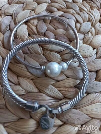 Серьги и браслеты