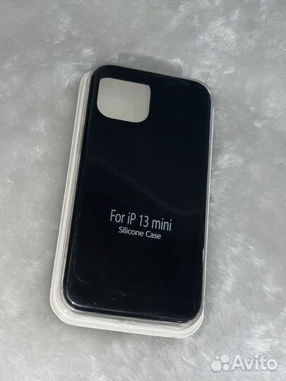 Чехол на iPhone 13 mini