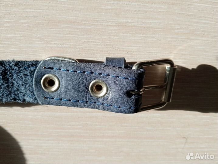 Кожаный ошейник и поводок для собак