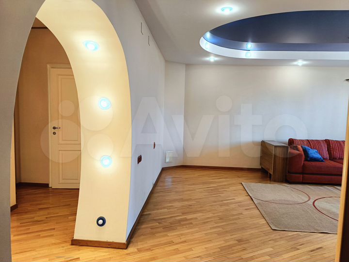 3-к. квартира, 85 м², 3/5 эт.