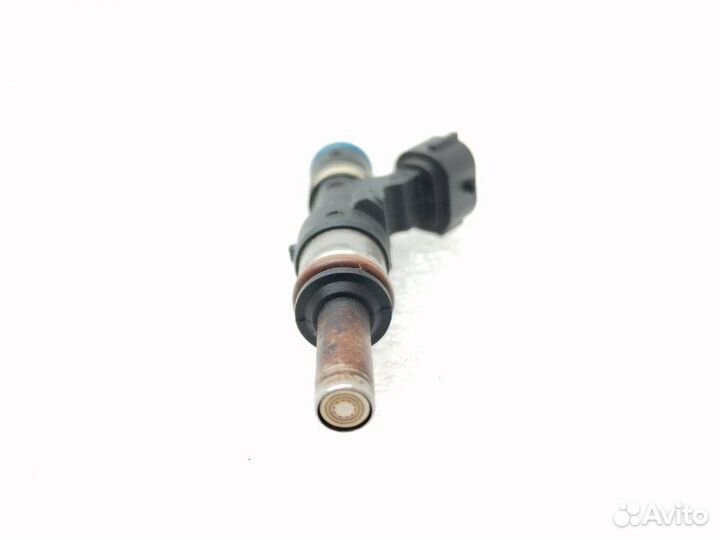 Форсунка топливная Mitsubishi Lancer 10 2.0 4B11