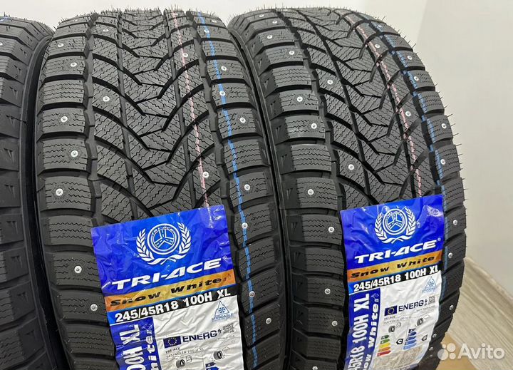 Tri Ace Snow White II 245/45 R18 23H
