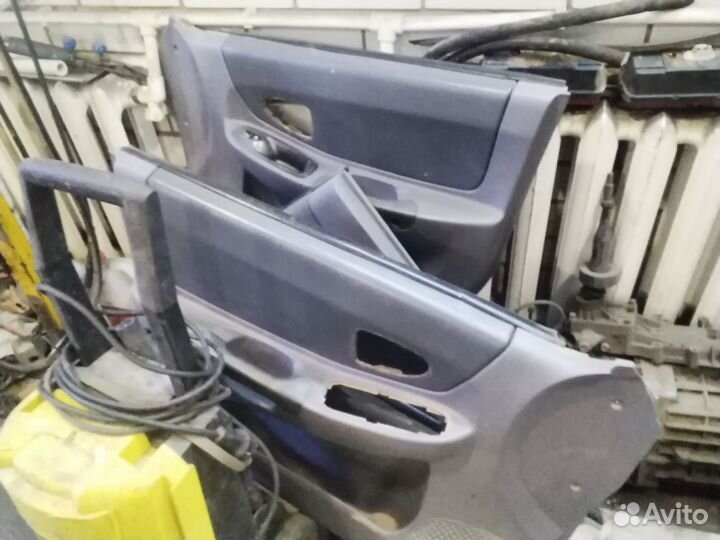 Дверные обшивки хундай акцент-комплектом