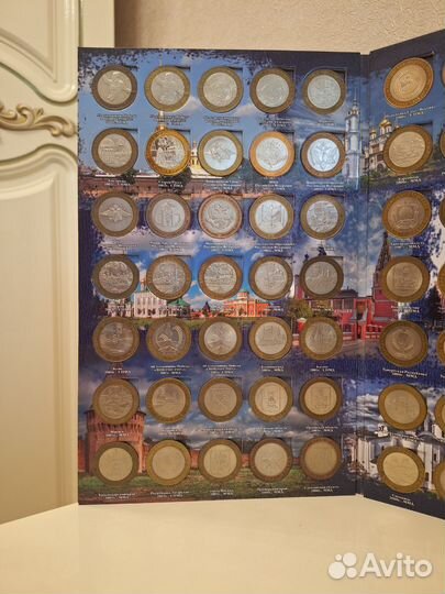 Юбилейные монеты России