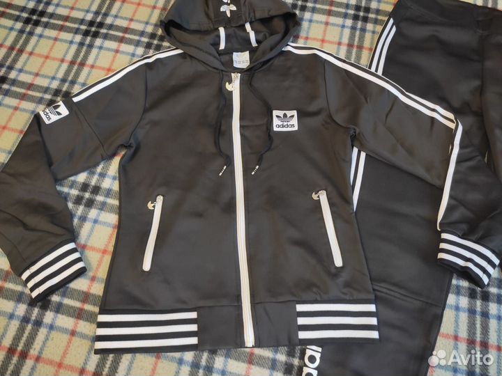 Костюм спортивный Adidas, р.46
