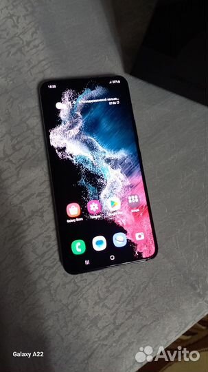 Samsung Galaxy S22, 8/256 ГБ