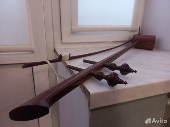 Камбоджийский музыкальный инструмент - скрипка соу