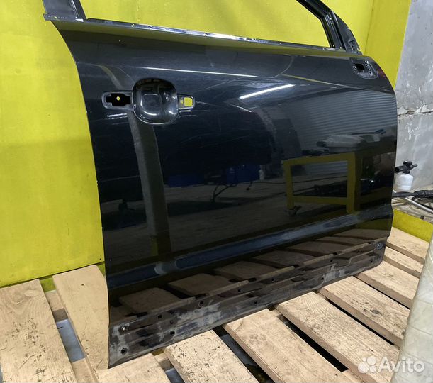 Дверь передняя правая черная Опель Антара