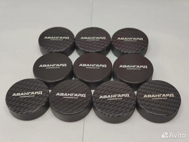 Печать на хоккейных шайбах