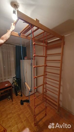 Шведская стенка с рукоходом для взрослых и детей