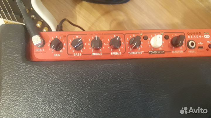 Басовый комбоусилитель TC Electronic 250вт