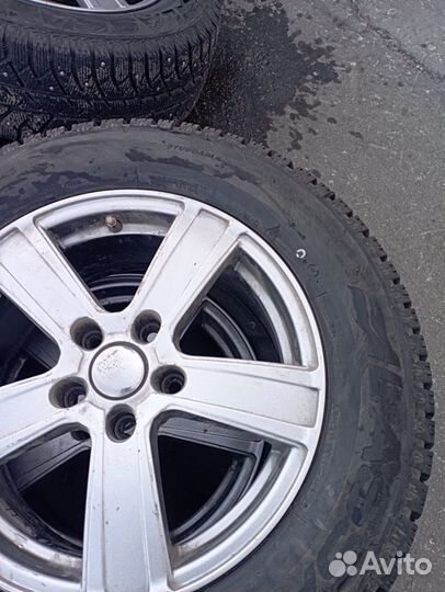 Зимняя резина с литыми дисками