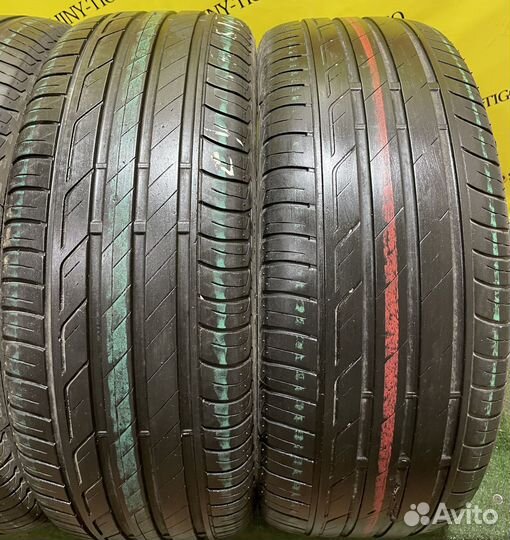 Bridgestone Turanza T001 215/55 R17 94V