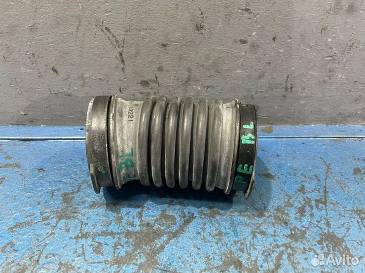 Патрубок дросселя Mazda 3 BM