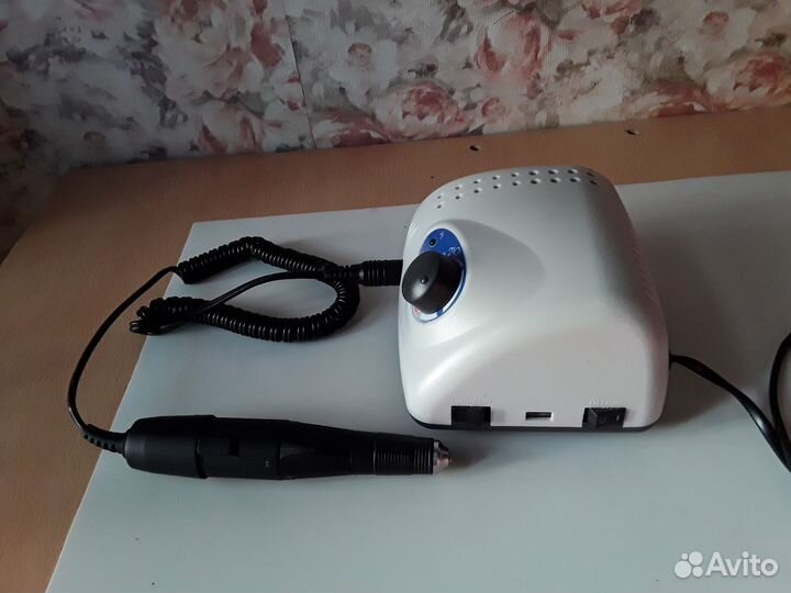 Аппарат для маникюра Strong 210 102L Стронг