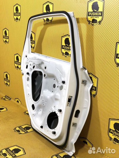 Дверь задняя левая Volkswagen Jetta