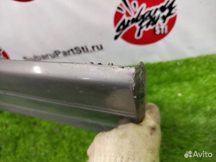 Молдинг на дверь задний правый Lexus Rx300 MCU15