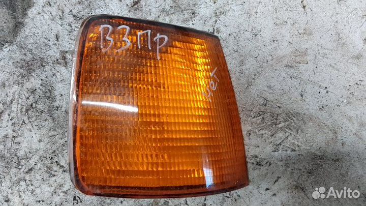 Фара правая Volkswagen Passat B3