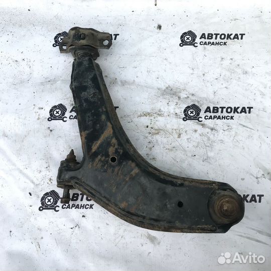 Рычаг правый Мицубиси Лансер 5