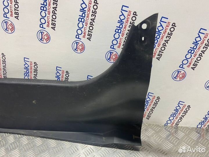 Накладка задней панели Toyota Camry V40